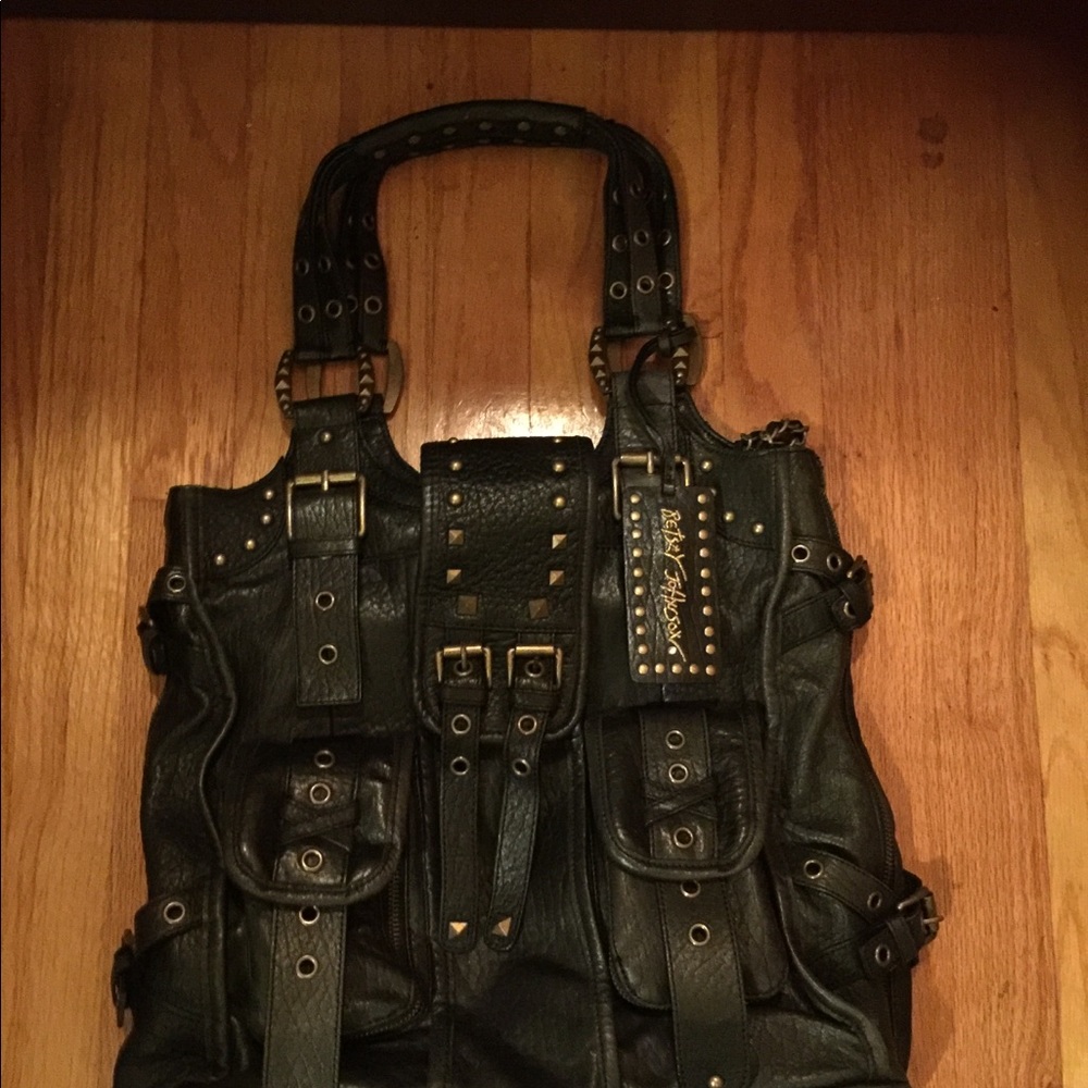 Black leather purse